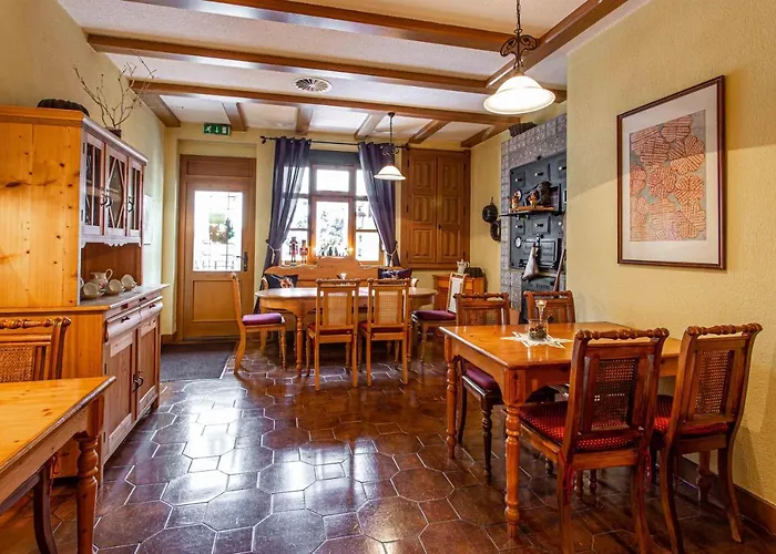 Hotel Buettner- Im Herzen Von - Fruehstueck Buchbar - Parkplatz Schneeberg (Saxony)