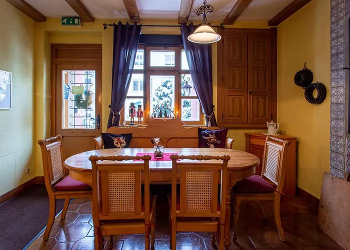 Buettner- Im Herzen Von - Fruehstueck Buchbar - Parkplatz Hotel